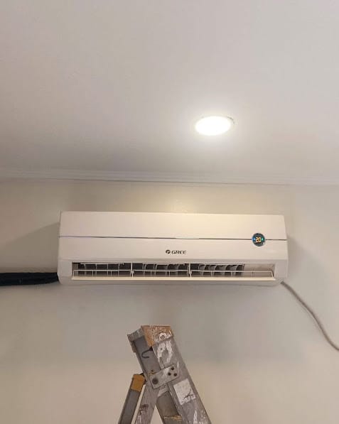 NCR Cooling Centre - Gree Split AC Installation and Calibration Gurgaon